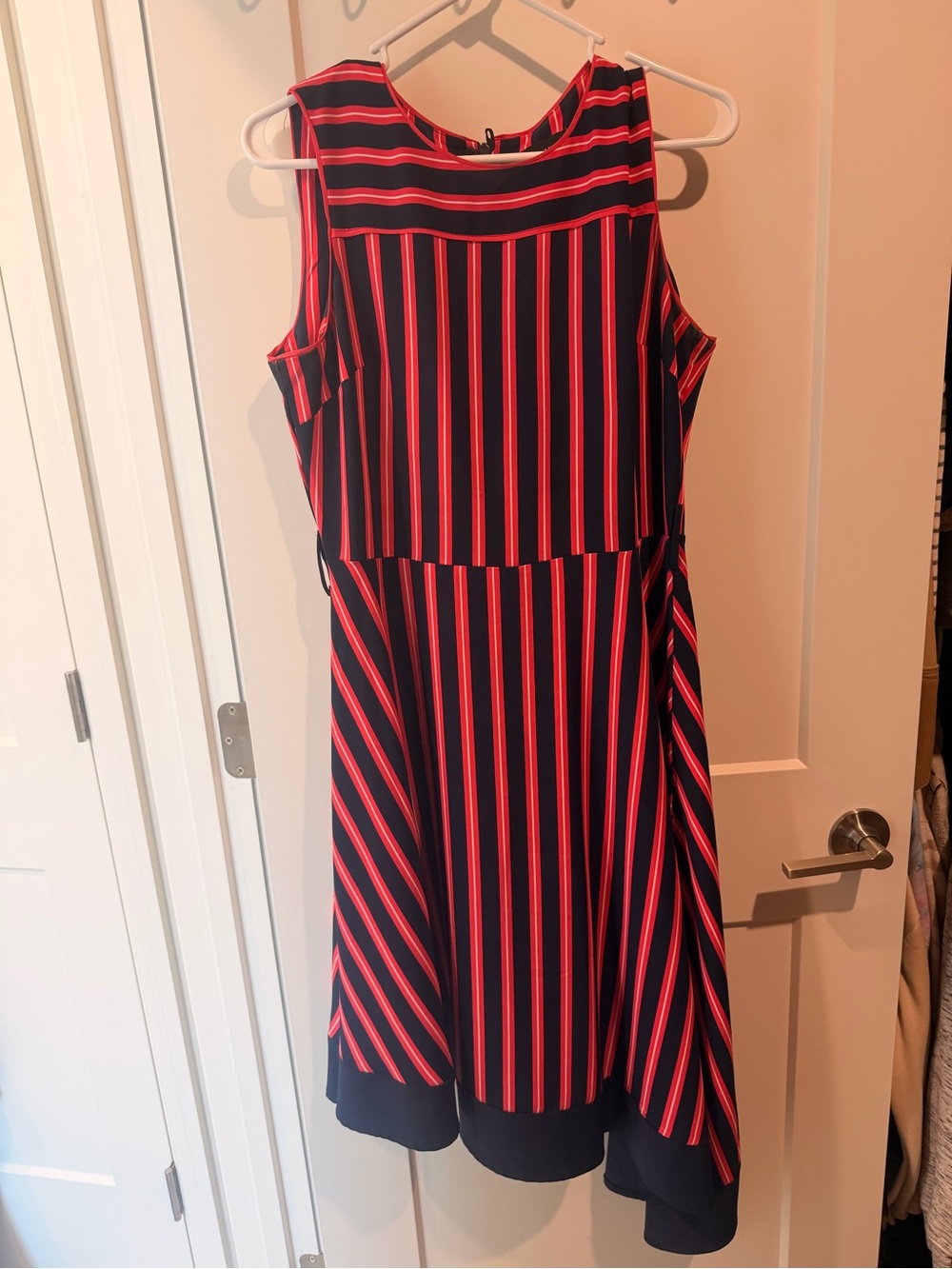 Simply Styled Navy and Red Striped Sleeveless Midi Dress